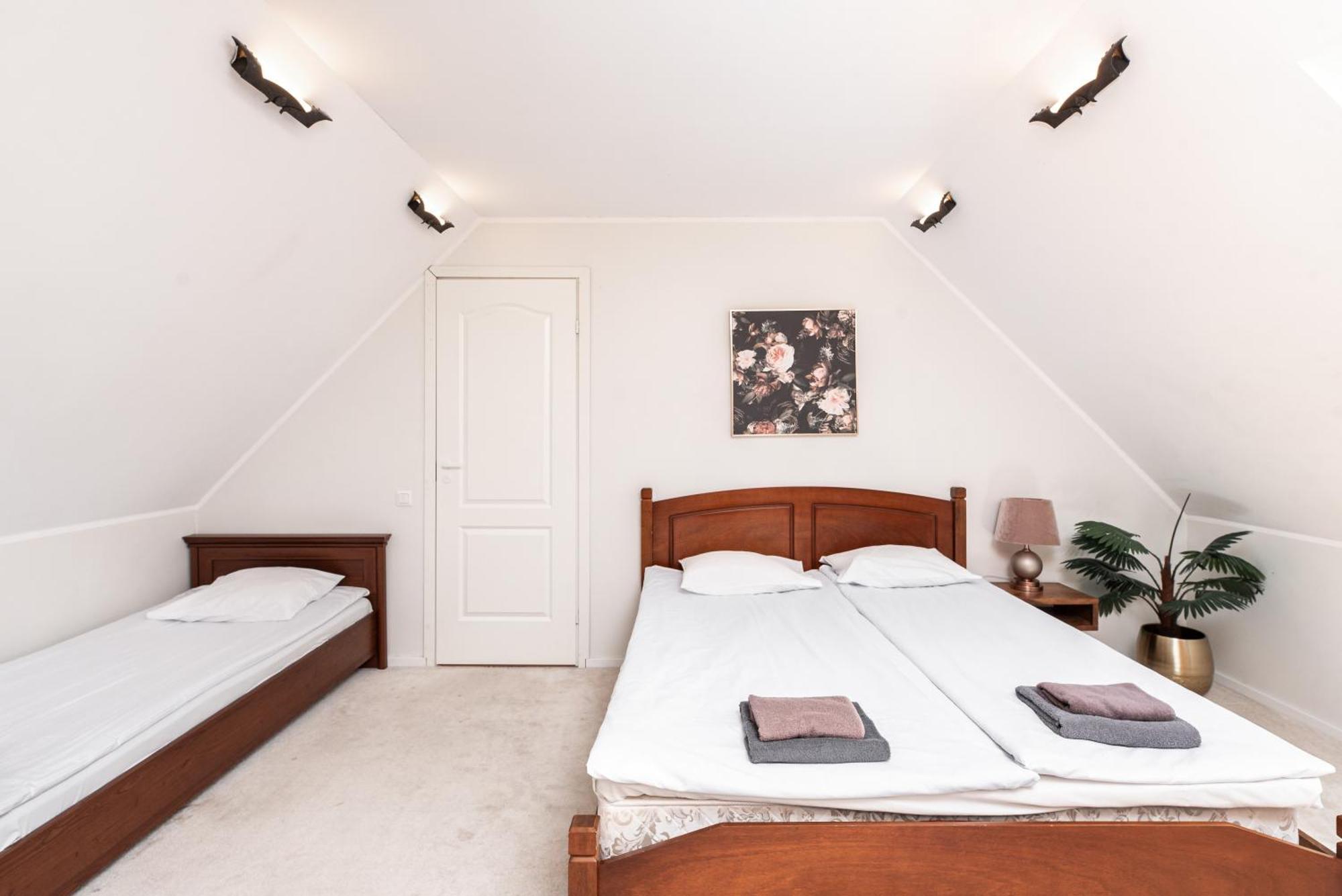 Airhome - Old Dominican Monastery Tallin Exterior foto