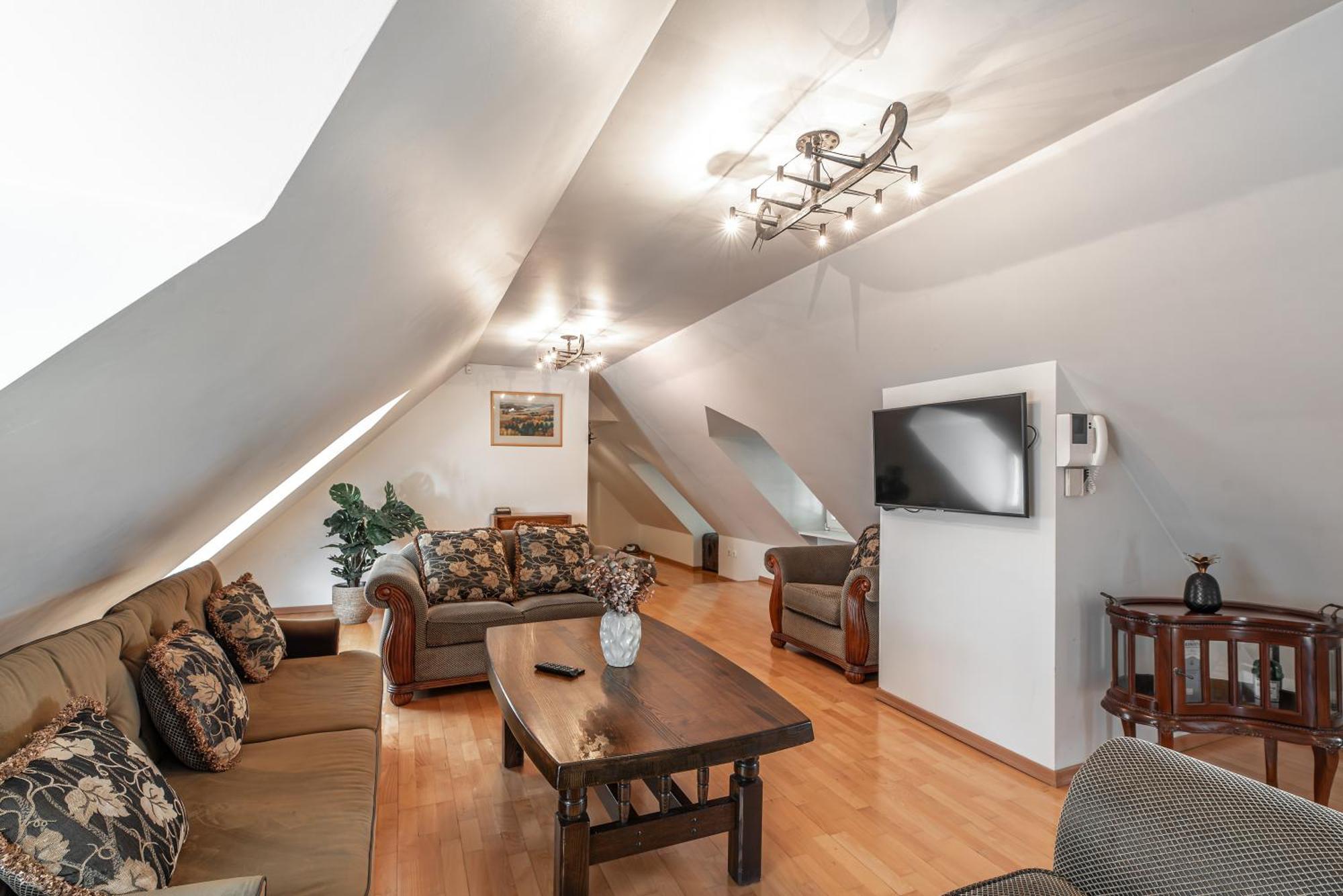 Airhome - Old Dominican Monastery Tallin Exterior foto