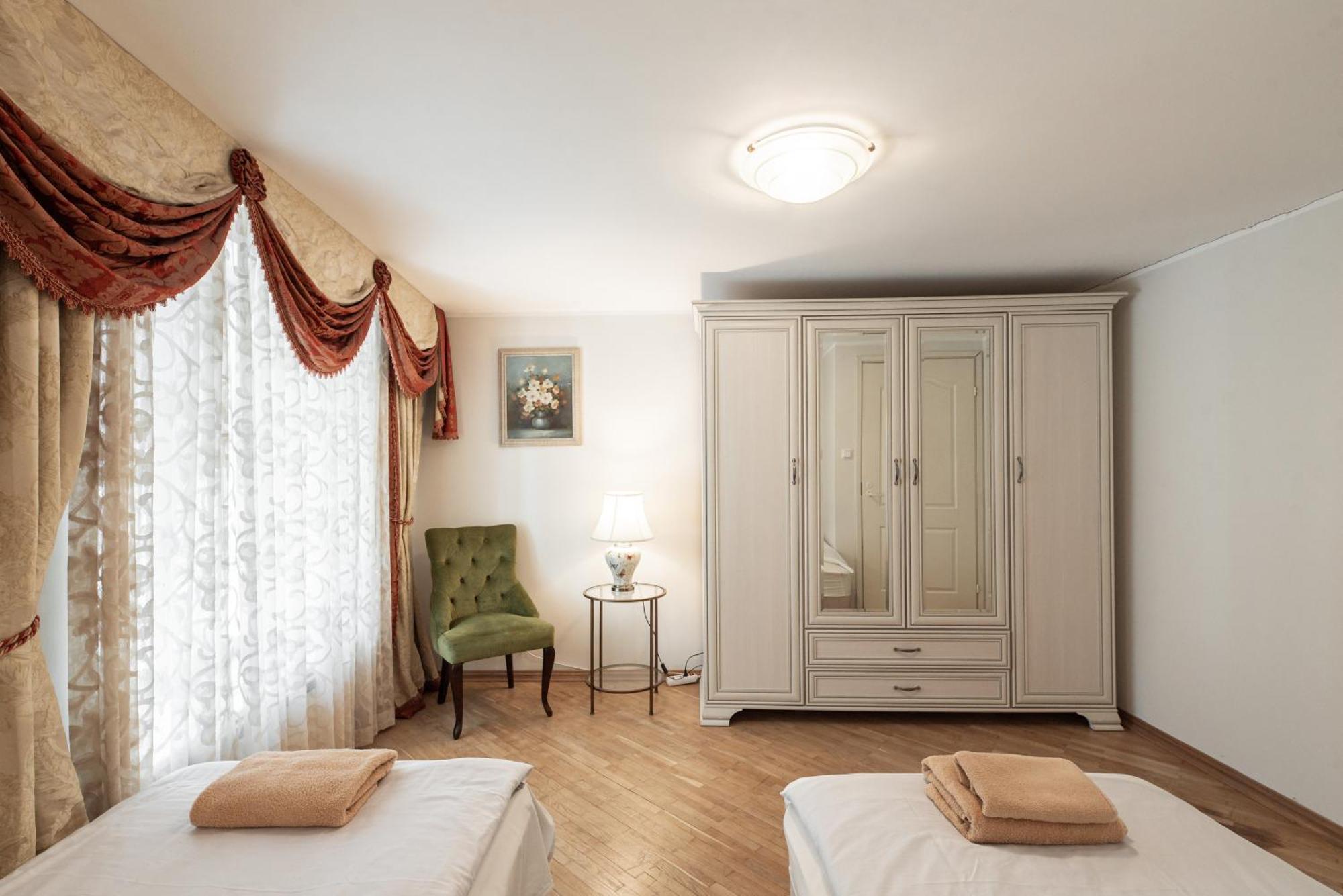 Airhome - Old Dominican Monastery Tallin Exterior foto