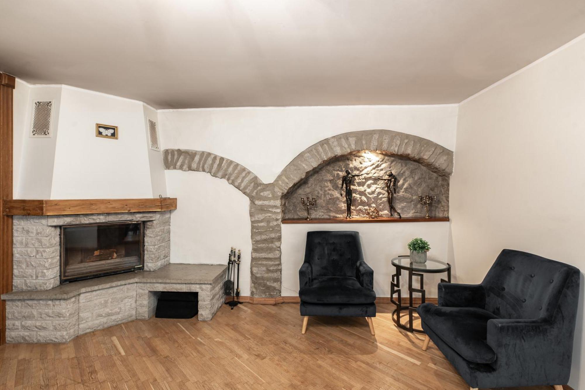 Airhome - Old Dominican Monastery Tallin Exterior foto